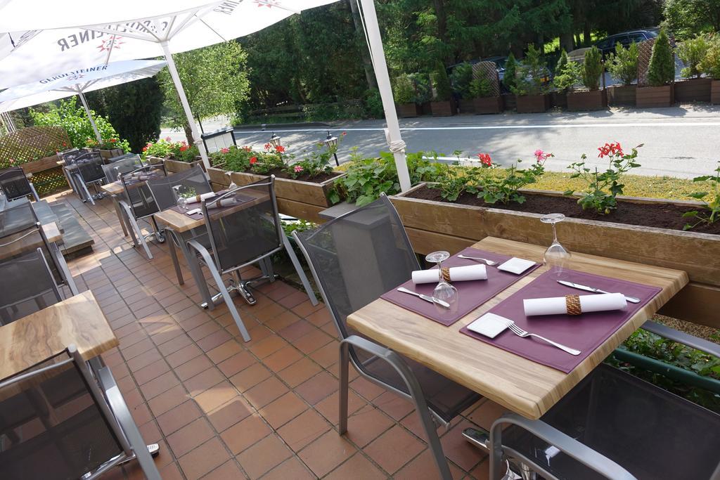 Logis L'Ermitage, Bistrot Des Saveurs Houffalize Zewnętrze zdjęcie